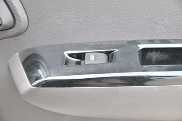 �������� С��� 88���� 4X2 2.8����ж��(BJ3040D8ABA-AA)ͼƬ