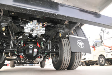 �������� С��� 88���� 4X2 2.8����ж��(BJ3040D8ABA-AA)ͼƬ