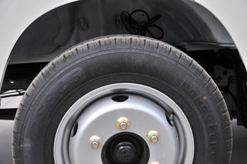 �������� С��� 88���� 4X2 2.8����ж��(BJ3040D8ABA-AA)ͼƬ