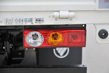 �������� С��� 88���� 4X2 2.8����ж��(BJ3040D8ABA-AA)ͼƬ