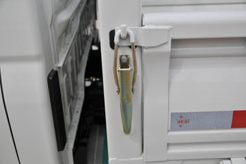 �������� С��� 88���� 4X2 2.8����ж��(BJ3040D8ABA-AA)ͼƬ