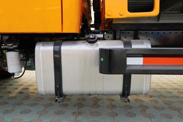 ���� ŷ����3ϵ 131���� 3.22��˫�������Ῠ(����)(BJ1041V9AD6-FM)ͼƬ