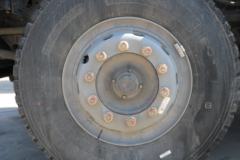 一汽解放 J6L 轻量化版 320马力 8X4 7.3方混凝土搅拌车(凌宇牌)(CLY5315GJB29E5)