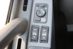 一汽解放 新J6P重卡 领航版 460马力 8X4 9.5米栏板载货车(CA1310P66K24L7T4E5)