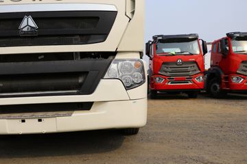 �й����� HOWO T7H�ؿ� 440���� 6X4ǣ����(����)(ZZ4257V324HF1B)ͼƬ