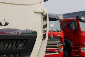 �й����� HOWO T7H�ؿ� 440���� 6X4ǣ����(����)(ZZ4257V324HF1B)ͼƬ