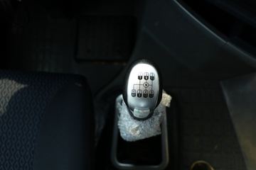 �й����� HOWO T7H�ؿ� 440���� 6X4ǣ����(����)(ZZ4257V324HF1B)ͼƬ