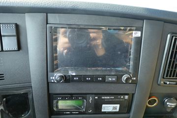 �й����� HOWO T7H�ؿ� 440���� 6X4ǣ����(����)(ZZ4257V324HF1B)ͼƬ