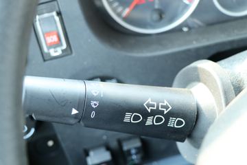 �й����� HOWO T7H�ؿ� 440���� 6X4ǣ����(����)(ZZ4257V324HF1B)ͼƬ