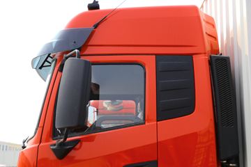 �������ó� ���KR 190���� 4X2 8����ʽ�ػ���(����)(�߶�)ͼƬ