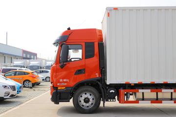 �������ó� ���KR 190���� 4X2 8����ʽ�ػ���(����)(�߶�)ͼƬ