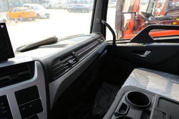 �������ó� ���KR 190���� 4X2 8����ʽ�ػ���(����)(�߶�)ͼƬ