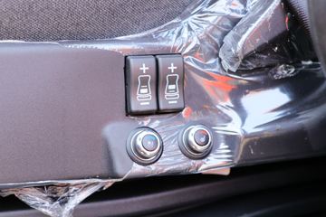 �������ó� ���KR 190���� 4X2 8����ʽ�ػ���(����)(�߶�)ͼƬ