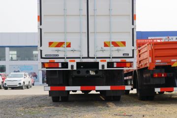 �������ó� ���KR 190���� 4X2 8����ʽ�ػ���(����)(�߶�)ͼƬ