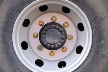 �������ó� ���KR 190���� 4X2 8����ʽ�ػ���(����)(�߶�)ͼƬ