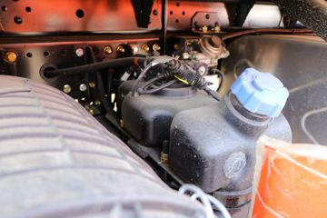 �������ó� ���KR 190���� 4X2 8����ʽ�ػ���(����)(�߶�)ͼƬ