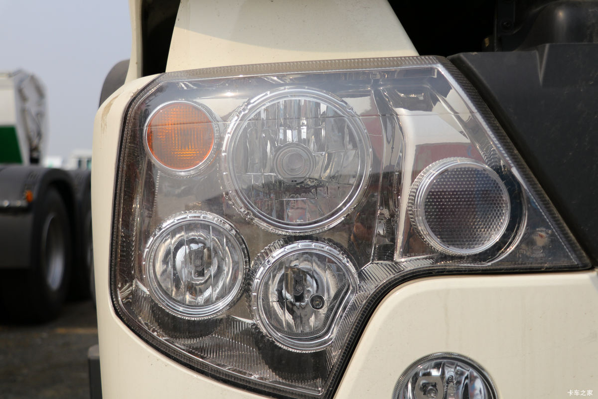 �й����� HOWO T5G�ؿ� 270���� 6X2 7.8�������ػ���(����)���                                                