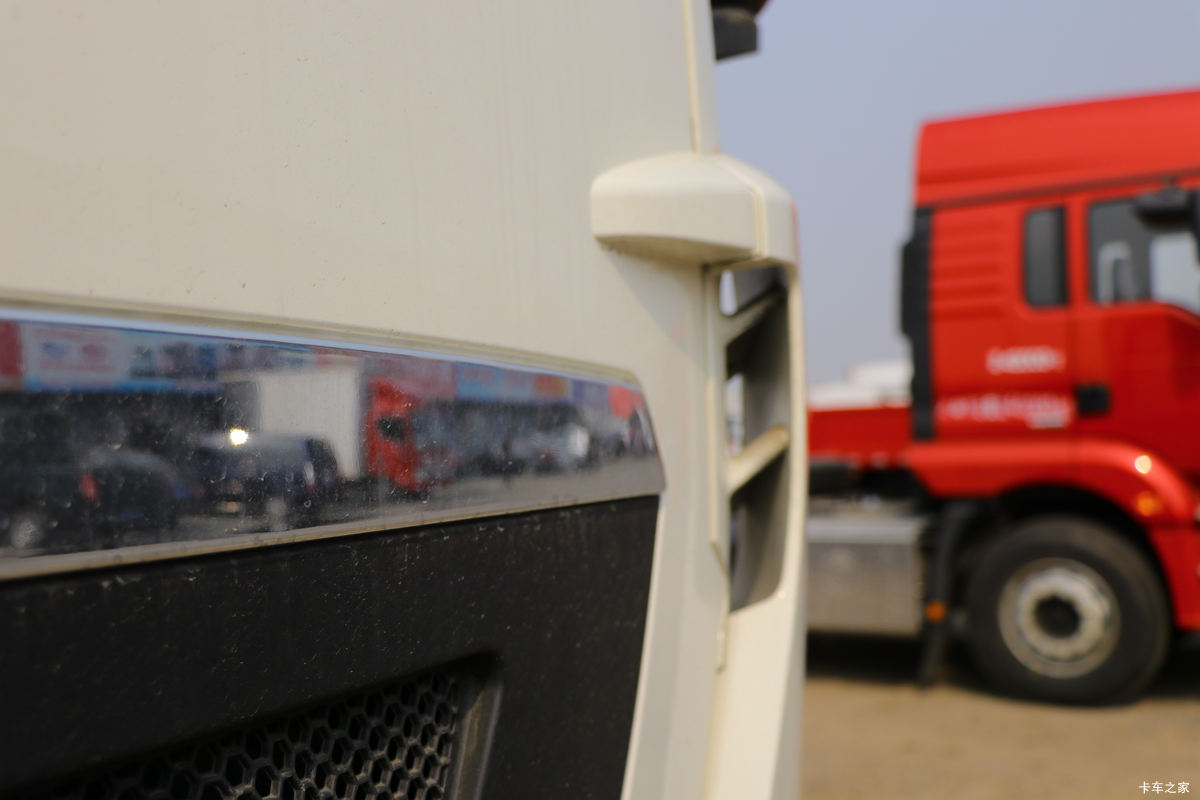 �й����� HOWO T5G�ؿ� 270���� 6X2 7.8�������ػ���(����)���                                                