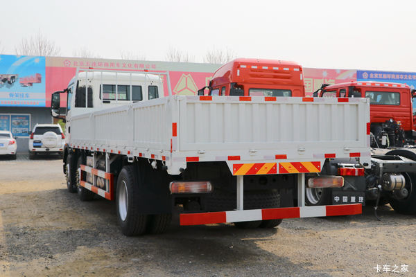 优惠1万 上海HOWO T5G载货车火热促销中