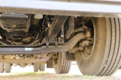 东风商用车 天龙KL重卡 300马力 6X2 9.4米厢式载货车