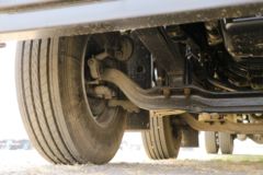 东风商用车 天龙KL重卡 300马力 6X2 9.4米厢式载货车