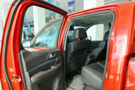 拓陆者驭途&nbsp;皮卡驾驶室                                               图片