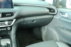 拓陆者驭途&nbsp;皮卡驾驶室                                               图片