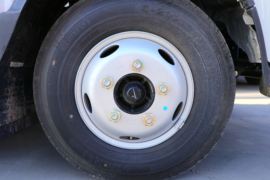 骏铃EV5(原帅铃i5)&nbsp;电动载货车底盘图片