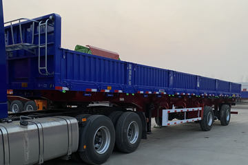 东旭 13米侧翻自卸车