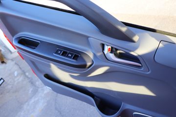 ���� �����A6LII�п� 220���� 4X2 6.8�������ػ���(����)(HFC1161P3K2A50KS)ͼƬ