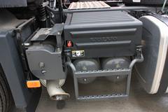 沃尔沃 FM重卡 400马力 6X4 牵引车