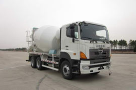 日野底盘&nbsp;混凝土搅拌车外观                                                图片