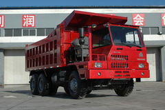 中国重汽 威泺 336马力 6X4 宽体矿用自卸车