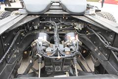 大运 350马力 6X4 CNG牵引车(CGC4253WN3X)