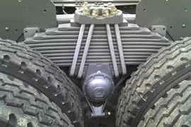 重汽豪沃(HOWO)底盘&nbsp;混凝土搅拌车底盘                                                图片