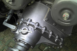 重汽豪沃(HOWO)底盘&nbsp;混凝土搅拌车底盘                                                图片