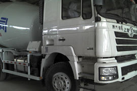 陕汽重卡底盘&nbsp;混凝土搅拌车外观                                                图片