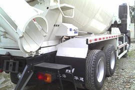日野底盘&nbsp;混凝土搅拌车上装                                                图片
