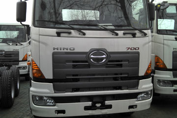 日野底盘&nbsp;混凝土搅拌车外观                                                图片