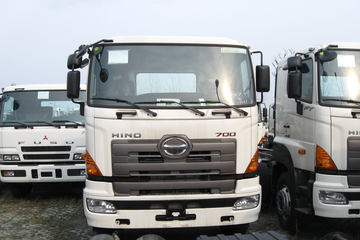 日野底盘&nbsp;混凝土搅拌车外观                                                图片