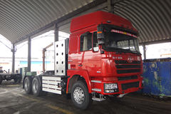 陕汽重卡 德龙F3000 380马力 6X4 LNG牵引车(SX4256NT384TL)
