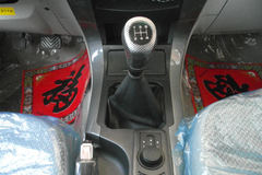 福田 萨普Z 征服者I 2.8L柴油 四驱 双排皮卡