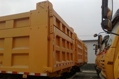 陕汽 奥龙 310马力 6X4 5.6米自卸车(SX3255UN384)