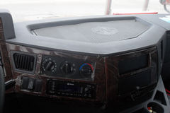 红岩 金刚 290马力 6X4 5.4米自卸车(CQ3254SMG364)