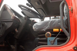 金刚&nbsp;自卸车驾驶室                                               图片