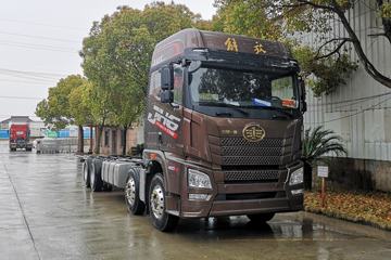 青岛解放 JH6重卡 领航版 460马力 8X4 9.5米AMT自动挡厢式载货车(CA5320XXYP25K2L7T4E5A80)