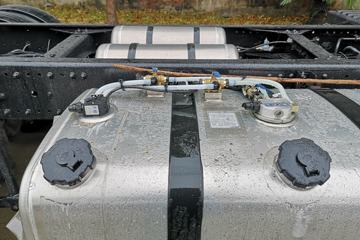 �ൺ��� JH6�ؿ� �캽�� 460���� 8X4 9.5��AMT�Զ�����ʽ�ػ���(CA5320XXYP25K2L7T4E5A80)ͼƬ