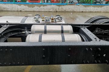 �ൺ��� JH6�ؿ� �캽�� 460���� 8X4 9.5��AMT�Զ�����ʽ�ػ���(CA5320XXYP25K2L7T4E5A80)ͼƬ