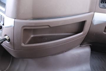 �������� ����T5 270���� 4X2 ����ǣ����(LZ5180TBQG2AB)ͼƬ