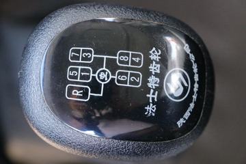 �������� ����T5 270���� 4X2 ����ǣ����(LZ5180TBQG2AB)ͼƬ